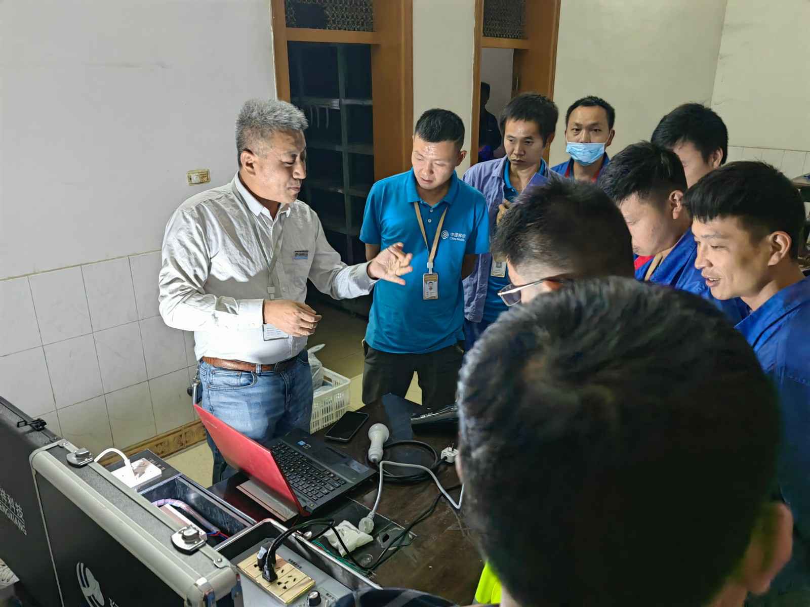 郑州张伟农业生态工程有限公司为中移铁通有限公司安全用电培训